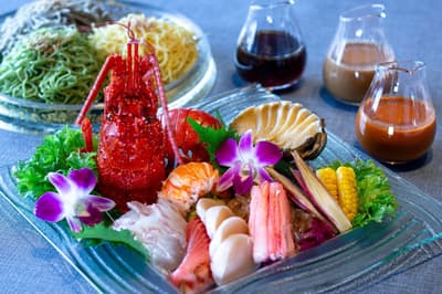 神戶波多比亞飯店（Kobe Portopia Hotel）推出聚景園夏季涼麵與 SOCO 咖哩午餐