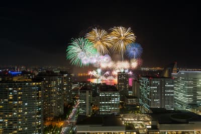 Mitsui Garden Hotel Yokohama Minatomirai Premier Offers Fireworks-View Stay Plans for August 2026