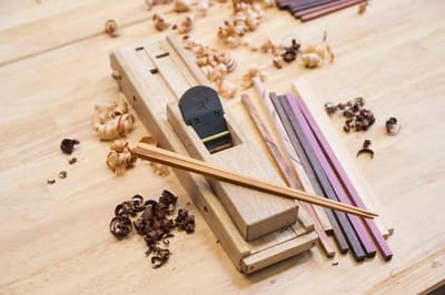 Chopsticks Studio Asakusa Dibuka Dekat Kaminarimon dengan Pengalaman Membuat Sumpit Pasangan