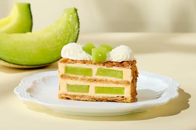 Français表參道店全新推出週末限定「哈密瓜千層酥」，4月4日起發售