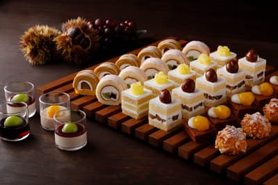 Hotel New Otani Tokyo Menghadirkan Buffet Hidangan Manis Kastanye & Anggur di Garden Lounge hingga November 2026
