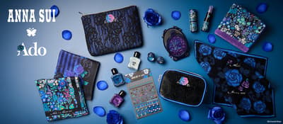 ANNA SUI x Ado Luncurkan Koleksi "BLUE ROSE SHOW" yang Terdiri dari Kosmetik, Sapu Tangan, dan Kantong
