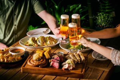 东京君悦酒店推出夏季露台餐饮计划：发酵食材啤酒花园与普罗旺斯风味晚餐