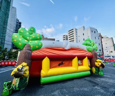 Combata el calor con comodidad: medidas para refrescarse en verano en ASAKUSA HANAYASHIKI