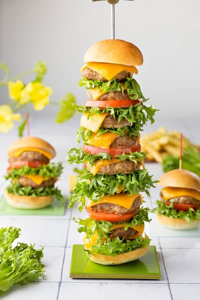 Tobu Hotel Levant Tokyo Offers Customizable "Okonomi Burger" at Spring & Early Summer Buffet