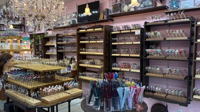 髮簪專賣店「由布院金鱗湖 簪屋wargo」預計於 2026 年 7 月下旬在大分縣由布院金鱗湖區盛大開幕