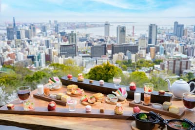 神户北野露台推出"天空下午茶"，饱览全景并享有专属拍照体验，自2026年4月17日起