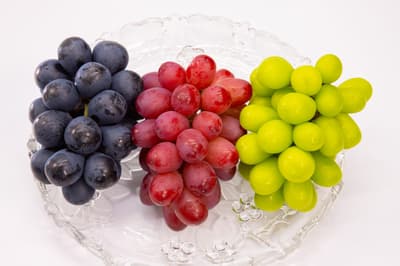 Ginza Menyambut “Buah Shinshu” Musim Gugur Ini saat Anggur dan Prem Segar Mencapai Puncak Panennya