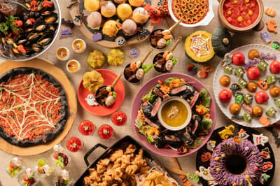 El bufé de cena familiar de Halloween del Kobe Portopia Hotel convierte los sabores otoñales en dulces adorables