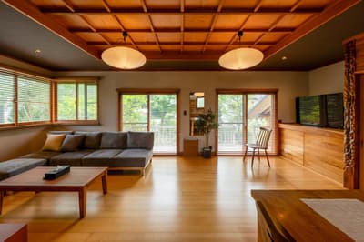 PAUSAUNA STAY Nikko, 도치기현에 화모던 스타일의 독채 숙소와 프라이빗 사우나 및 냉탕 시설 오픈