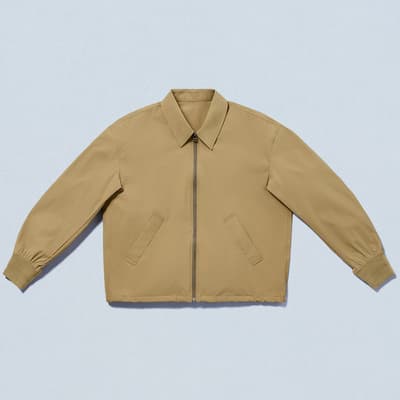 全家便利商店服飾「Convenience Wear」於熱銷拉鍊外套和束口褲新增米色款式 - 2月3日起開始清倉特賣