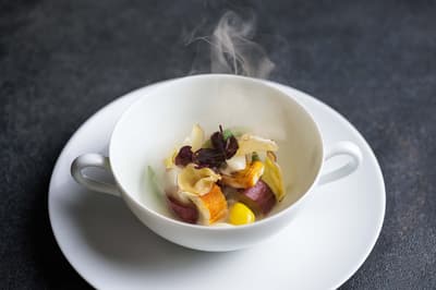 FOURGRAINS at Hotel Metropolitan Edmont Unveils Autumn Course Built Around Smoke and Wild Game