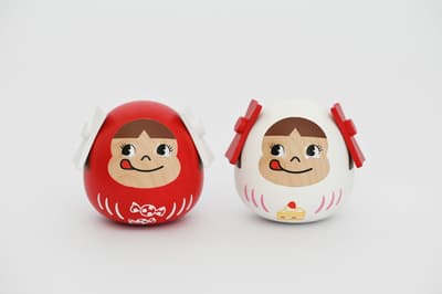 후지야 패밀리 타운 온라인 샵에서 페코짱 나무 달마 인형 한정 수량 판매 개시