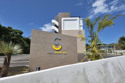 SMILE SMART INN OKINAWA CHURAUMI abrirá cerca del Acuario Okinawa Churaumi el 1 de julio de 2026