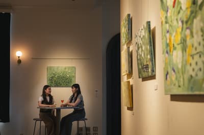 UNWIND GALLERY in 오타루, 홋카이도 작가 SARU 1의 'Bloom for me' 전시 개최