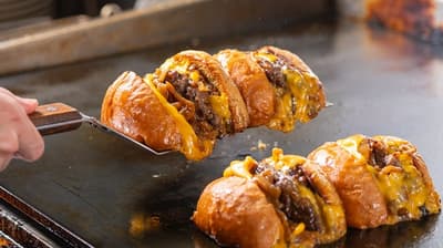 Award-Winning Gourmet Burger Shop BRISK STAND Opens First Airport Location at Haneda With Late-Night Hours Until 5 AM