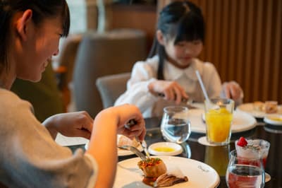 Dining 33 di Azabudai Hills Hadirkan Kursus Anak Setengah Harga dan Diskon Yukata untuk Musim Panas 2026