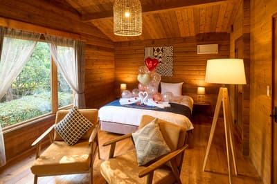 Rencana Glamping Romantis Valentine dan White Day untuk Pasangan di Resol no Mori