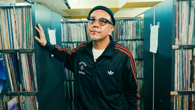 日本「挖掘之王」DJ Muro 深入 USEN 十萬張唱片庫，為六本木音樂沙龍進行特別選曲