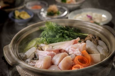 東京威斯汀酒店的火鍋美食節推出四款暖冬套餐，包括河豚