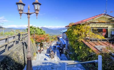 群马县伊香保温泉完全指南：热门地区、景点、酒店和交通信息