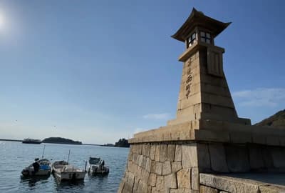 鞆之浦和仙酔岛：探索悬崖上的金鱼姬吉卜力电影拍摄地和强大的精神景点