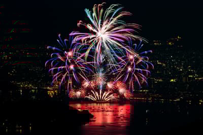 广岛7月最佳7件事：传统节日、花卉节、夏季牡蛎