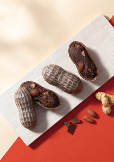 GODIVA与和みの米屋联名推出巧克力花生最中
