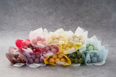 WE LABO 與 TKDS 共同開發「CORONCIER」——靈感源自粉絲文化和誕生月色彩的甜蜜花束禮品