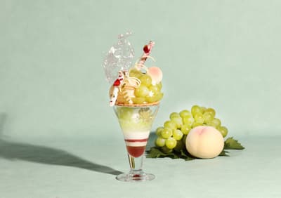 ANA Crowne Plaza Okayama Offers Summer-Only Twin Parfait "Midsummer" Featuring Okayama's Prized Fruits