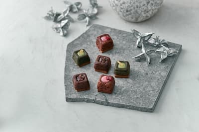 COMME PARIS 精品烘焙店推出情人節限定巧克力「三重奏熔岩」