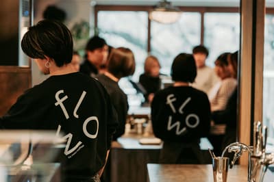 NOZY COFFEE于1月7日开设首家京都分店“flow by nozy coffee”，从早到晚提供单一产地咖啡体验