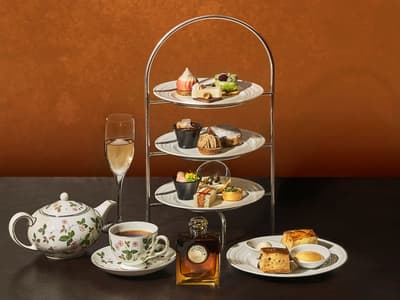 The Ritz-Carlton, Osaka's Lobby Lounge Launches Burberry Beauty Collaboration Afternoon Tea on October 15