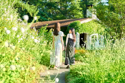 드라마 '바람의 정원' 촬영지 신후라노 프린스 호텔에 거리의 피아노 설치