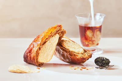 FRANÇAIS 表参道店，为庆祝开业8周年推出限量款“奶茶贵族 Panier”