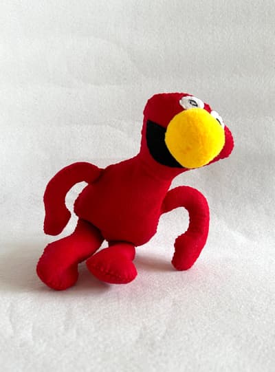 La galería OIL by Bijutsu Techo presenta la exposición individual de Yuri Hasegawa "Hokey-Pokey" a partir del 7 de agosto, con humorísticos peluches bajo el tema de las "falsificaciones"
