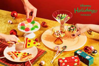 PAPABUBBLE lanza la colección de dulces navideños "HOLIDAY TABLE" el 1 de noviembre, incluyendo calendario de adviento y piruleta de Papá Noel con luz