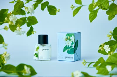 Aoyama Flower Market lanza el nuevo "Eau de Toilette Jasmine", completando las tres grandes notas florales