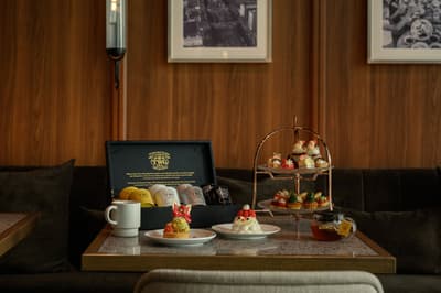 Motif Natal Menghiasi "THE 7th Afternoon Tea CHRISTMAS" di The Royal Park Hotel Iconic Nagoya