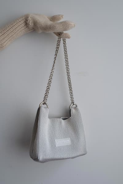 LASTFRAME Merilis Seri Tas Rajut "METALLIC" Baru Menggunakan Benang Lamé yang Terinspirasi dari Benang Emas dan Perak Khas Kyoto