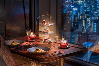 Tokyo Dome Hotel's Artist Cafe Launches a Nighttime Peach Afternoon Tea 150 Meters Above the City