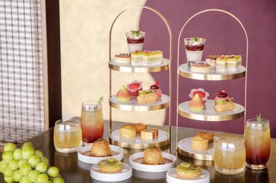 Four Seasons Hotel Tokyo at Otemachi Debuts Shine Muscat & Grape Afternoon Tea for Fall