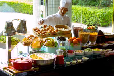 2026年大阪新大谷飯店「SATSUKI」早餐自助餐的健康早晨，著重腸道健康與花粉防禦