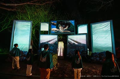 Combata el calor del verano con dos nuevas acciones frescas en el Night Walk de Attack on Titan en Nijigen no Mori