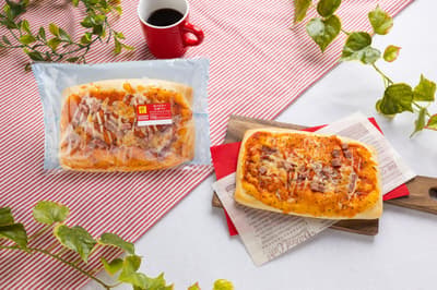 7-Eleven Japan Launches Spicy Pizza Bread Starting July 7