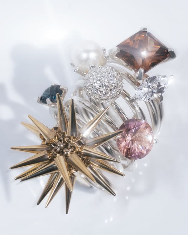Set of seven rings