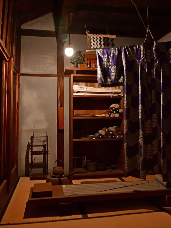 Gas lamp in the tailor shop