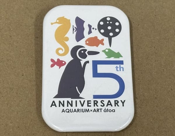 átoa 5주년 한정 캔 배지