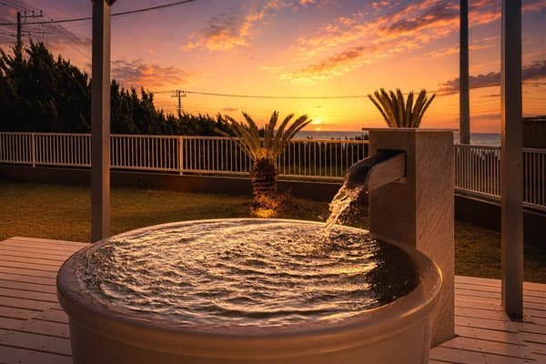 Open-air bath at EAST OCEAN VILLA HANARE