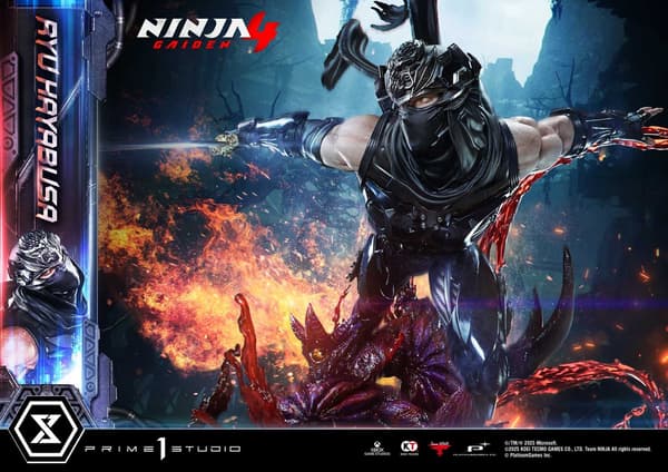 Vista completa de la estatua de Ryu Hayabusa